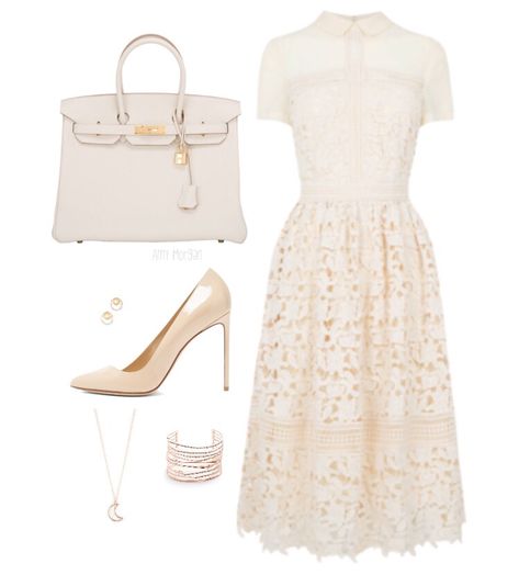 A demure cream is always in style and the way it is expressed shows your personal style. This has a feminine, shabby chic vibe. Chic Outfits Women, Shabby Chic Outfits, Shabby Chic Clothes, Pakaian Feminin, Mode Chic, Brunch Outfit, Looks Chic, Feminine Outfit, Fancy Outfits