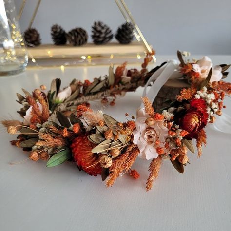 Orange Dried Flower Crown Bridesmaid Flower Gift Rustic&boho | Etsy Autumn Flower Crown, Flower Crown Tutorial, Veil Inspiration, Boho Wedding Crown, Baby Breath Flower Crown, Fall Flower Crown, Dried Flower Crown, Bridesmaid Crown, Enchanted Party