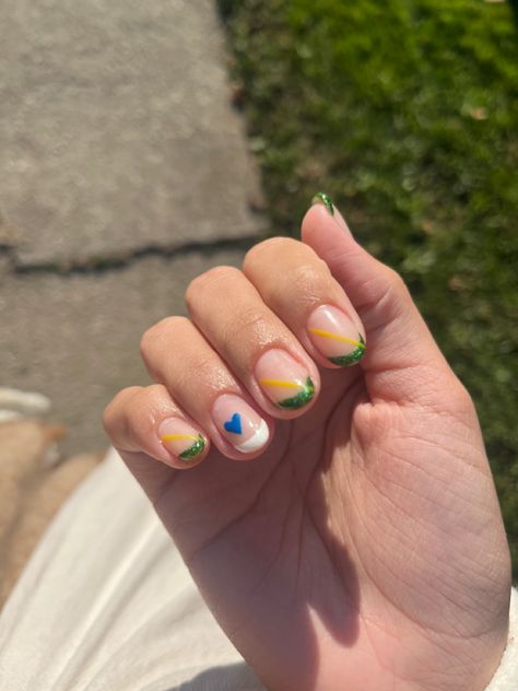 #brasil #brazil #brasilnails #nails #nailpolish Brazilian Nails Design, Nails For Brazil, Brazil Nails Design, Brazil Nails, Brazil Makeup World Cup, Brazil Necklace, Brazil Keychain, Nails Nailpolish, Press Tour