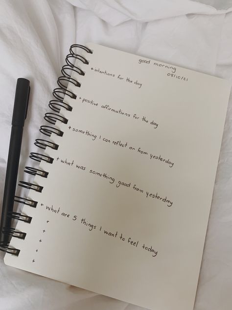 Everyday Morning Journal Prompts, Journal Ideas Everyday, Journal Prompts For Everyday, Everyday Journal Ideas, Jornal Idea Prompt, Everyday Journal Prompts, Notebook Prompts, Morning Pages Journal, Morning Prompts