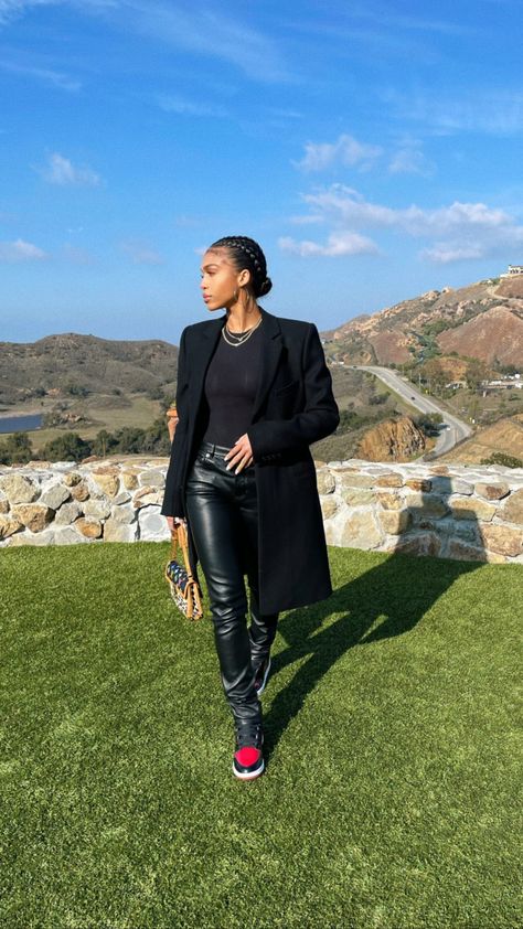 Lori Harvey Looks on Twitter: "Lori Harvey at Ryan Destiny´s birthday yesterday.… " Harvey Outfits, Lori Harvey, Causal Outfits, Black Women Fashion, Inspiration Mode, Lookbook Outfits, Mode Inspiration, Girls Night Out, Fashion Killa