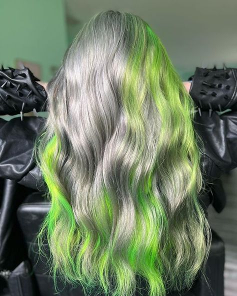 White Hair With Green Highlights, Silver Green Hair, Gray And Green Hair, Silver And Green Hair, Grey And Green Hair, Green And Silver Hair, Siver Hair, Blonde And Green Hair, Pravana Silver