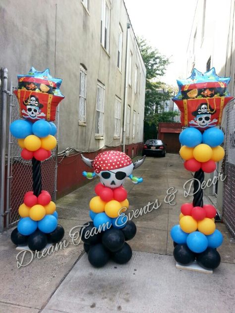 Pirate Balloons, Nautical Theme Party Decorations, One Piece Birthdays, Party Balloons Diy, One Piece Theme, Balloons Ideas, Nautical Themed Party, Pirate Theme Party, Pirate Birthday Party