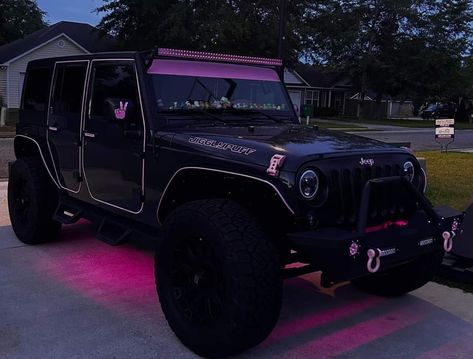 Black And Pink Jeep, Blacked Out Jeep Wrangler, Jeep Wrangler Girly, Jeep Wranger, Black Jeep Wrangler, Barbie Car, Custom Jeep Wrangler, Pink Jeep, Jeep Mods