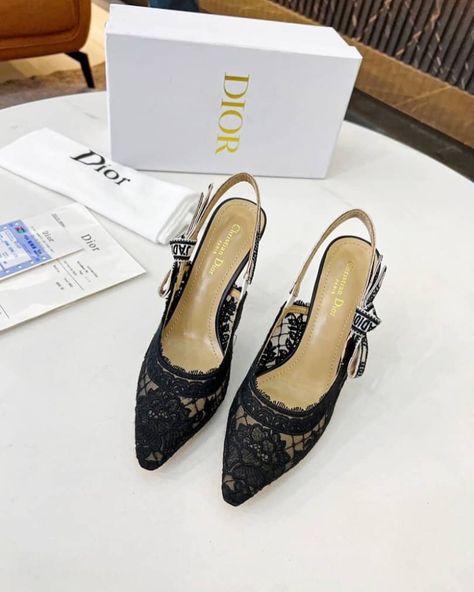 Dm to Shop Dior Heels, Halloween Shoes, Shoe Image, Bag Guide, Types Of Heels, Pointed Flats, Spool Heel, Thick Heels, Trendy Shoes