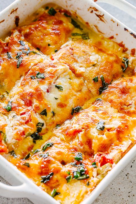 Zucchini Tomato Casserole, Tomato Casserole, Zucchini And Tomatoes, Delicious Vegetarian Dinner, Zucchini Tomato, Baked Zucchini, Zucchini Casserole, Low Carb Casseroles, Chicken Zucchini