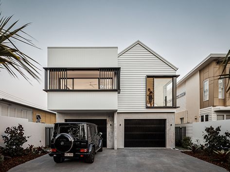 Coastal Facade, Modern Queenslander, Contemporary Beach House, Modern Coastal Home, Beach House Exterior, Studio Workshop, Duplex Design, Coastal Aesthetic, Mermaid Beach