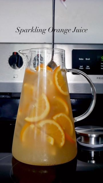 Jazz Moné | Content Creator on Instagram: "Drop a 🍊 if you love oranges! Recipe: 2 cans of ginger ale 2 oranges sliced 100% orange juice A dash of lemon juice Pitcher: Amazon highlight on my profile Mug: @jazzunfiltered in my bio #oranges #orange #drinks #drinkrecipes #orangejuice #gingerale #glasspitcher #orangedrink #orangejuice���🍊" Oranges Recipe, Orange Juice Pitcher, Orange Water, Orange Drinks, Juice Pitcher, Gold Color Scheme, Ginger Ale, Orange Slices, Orange Juice