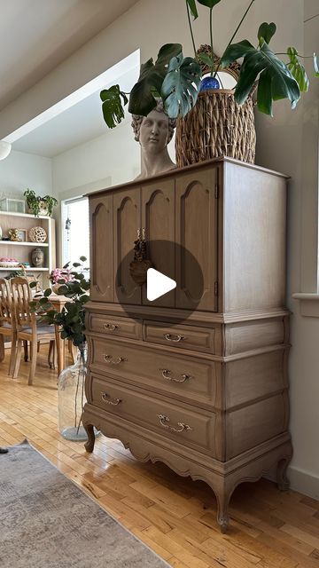 Dorota Kamilla Kwolek | furniture artist | tips& ideas on Instagram: "French Provincial Wardrobe makeover step-by-step 🤗

✅stripped down with Solvable from @homedepotcanada 

✅ sanded down with @festoolcanada orbital and detail sanders connected to my dust extractor as I’m working inside during winter

✅ paint washed in Cathedral Taupe from @fusionmineralpaint 

✅ sealed with mat varnish from @saman_stain 

🌟 save and share 🌟 for your next furniture makeover or to inspire others 

#furnituredesign #furnituremakeover #refurbished #refurbishedfurniture #forsale #festoolcanada #fusionmineralpaint #diy#frenchprovincial" Saman Stain, Furniture Artist, Detail Sander, Diy Furniture Flip, French Provincial Furniture, Next Furniture, Artist Tips, Wardrobe Makeover, Furniture Flips