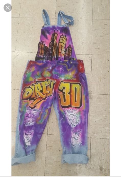 90's air brush overalls Air Brush Outfits Ideas, 90’s Outfits For Women, Air Brush Outfits, 90s Outfit Party Hip Hop, 90s Theme Party Decorations, 90s Hip Hop Party, 90s Outfits Party, Hip Hop Birthday Party, 90s Party Ideas