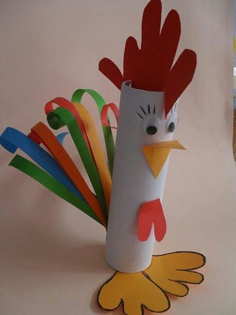 Fun rooster with toilet paper or paper towel roll!  Colorful projects for preschoolers or toddlers. Påskeaktiviteter For Barn, Rooster Craft, Diy – Velikonoce, Chinese New Year Crafts, Toilet Paper Crafts, Chicken Crafts, Toilet Paper Roll Crafts, Paper Roll Crafts, New Year's Crafts