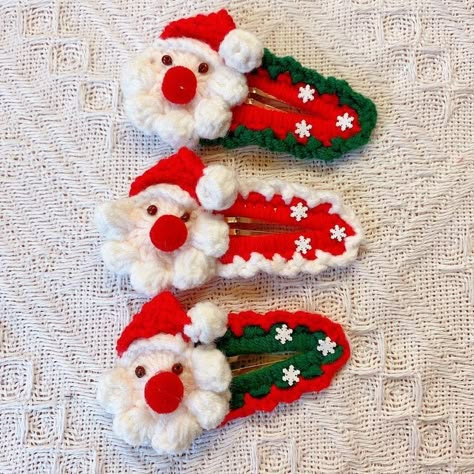 Festive Hairstyles, Intricate Snowflake, Holiday Hair Accessories, Secret Santa Presents, Crochet Hair Clips, Crochet Xmas, Crystal Christmas, Crystal Snowflakes, Holiday Hair