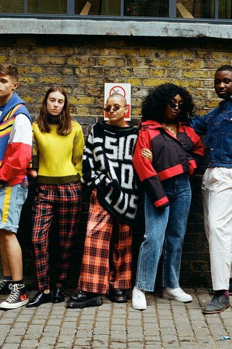 Generation Z Fashion Trends, Collusion Outfit, Gen Z Maximalism Fashion, Gen Z Street Style, Gen Z Instagram Aesthetic, Gen Z Fashion Trends 2023, Generation Z Fashion, Generation Z Aesthetic, Gen Z Clothes