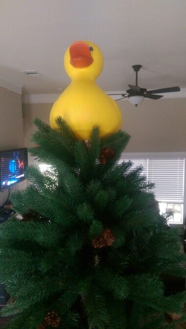 Tree topper, we don't need no stinking Angels Rubber Duck Christmas Tree, Duck Christmas Tree, Duck Memes, Duck Christmas, Candy Poster, Christmas Duck, Rubber Ducks, Beachy Decor, Birthday Candy