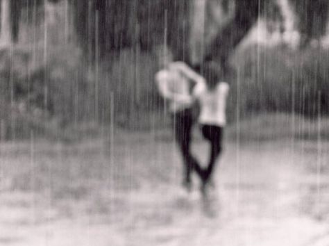 Dancing in the rain Bucket List For Girls, Dance In The Rain, A Course In Miracles, Love Rain, Walking In The Rain, The Perfect Guy, Photo Couple, Dancing In The Rain, Hopeless Romantic