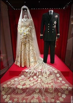 The wedding dress and naval uniform of HRH Princess Elizabeth and HRH Phillip, Duke of Edinburgh. They were married at Westminster Abbey on November 20, 1947. Queen Elizabeth Ii Wedding, Vojenský Humor, Queen Elizabeth Wedding, Princesa Elizabeth, Norman Hartnell, Royal Wedding Gowns, Royal Wedding Dress, Elisabeth Ii, Reina Isabel Ii