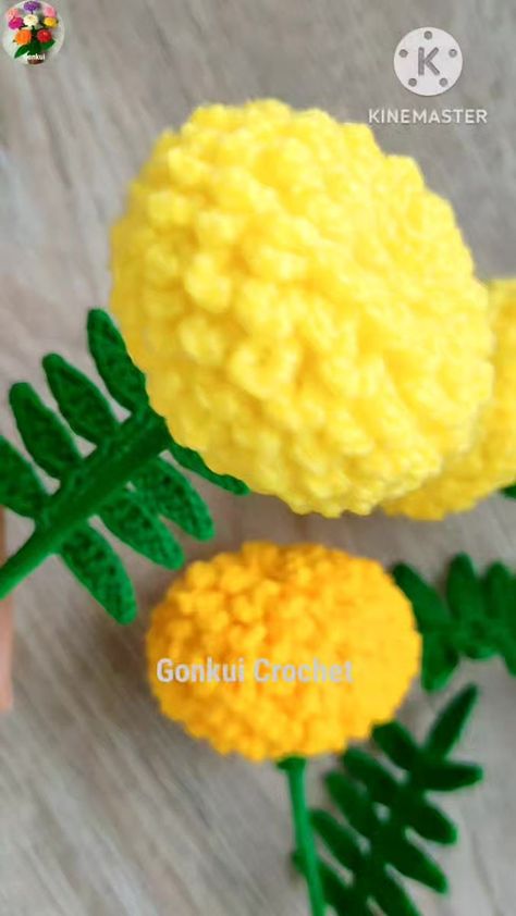 Crochet Marigold, Crochet Step By Step, Marigold Flower, Crochet Flower, Video Tutorial, Easy Crochet, Crochet Flowers, Step By Step, Crochet