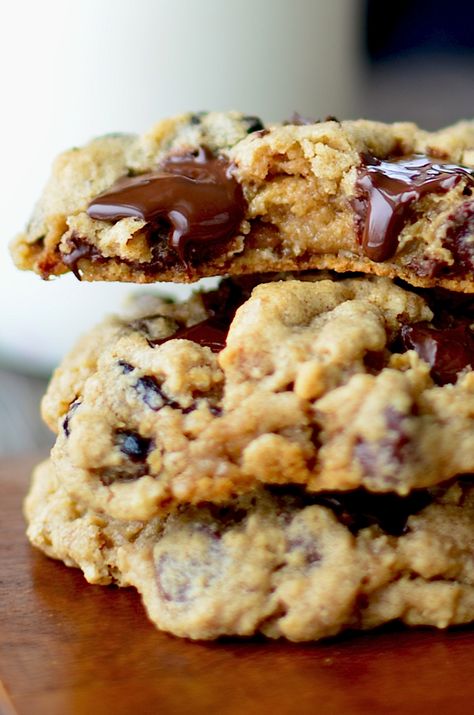 Cookies With Dark Chocolate, Galletas Keto, Gluten Free Oatmeal Cookies, Dessert Halloween, Gluten Free Cookie Recipes, Cookies Gluten Free, Cherry Cookies, Gluten Free Oatmeal, Gluten Free Chocolate Chip Cookies