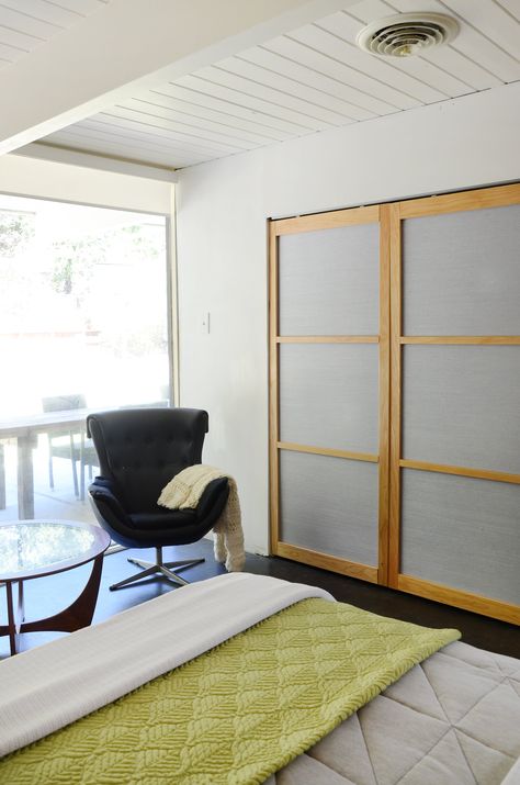 Mcm Closet Doors, Mid Century Modern Closet Doors, Mcm Sliding Door, Mod Century Modern Wooden Slider Closet Doors, Mid Century Modern Closet, Shoji Screen Closet Doors, Mid Century Closet, Inside Glass Doors Mcm, Japanese Style Sliding Door