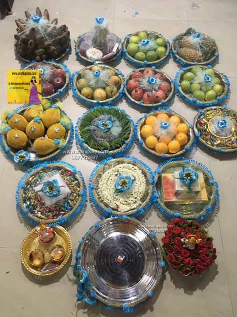 Seervarisai Plates Decoration, Varisai Thattu Ideas, Baby Shower Rukhwat Ideas, Engagement Sweets Packing, Seer Plate Decoration Ideas, Thambulam Ideas, Seer Thattu Decoration Ideas, Sreemantham Plate Decoration, Engagement Plates Decoration Ideas