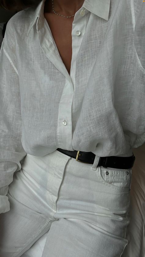 Black Belt Aesthetic, Outfit Button Up Shirt, Belt Aesthetic, Long Sleeves Outfit, Sleeves Outfit, Button Up Shirt Outfit, White Shirt Outfit, Scandi Fashion, White Shirt Outfits