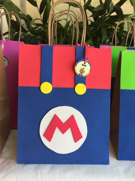 Mario Loot Bag Ideas, Mario Candy Bags, Mario Bross Goodie Bags, Super Mario Bros Candy Bags, Super Mario Favor Bags, Super Mario Gifts, Super Mario Bros Birthday Party, Super Mario Bros Party, Mario Bros Birthday