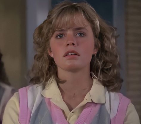 Ali Mills Karate Kid, Ali Karate Kid, Elisabeth Shue Karate Kid, Ali Mills, 80s Icons, Scream 1996, 1980s Hair, Elisabeth Shue, Hula Dance