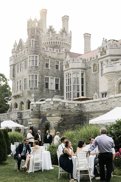 Casa Loma Pavilion Wedding | Samantha + Adam | Alix Gould Photography Wedding Venues Vintage, Wedding Venue Canada, Wedding Venues Canada, Castle Wedding Venue United States, Historic Wedding Venues, Canadian Wedding Venues, Toronto Wedding Venues, Casa Loma Wedding, Creative Wedding Venues