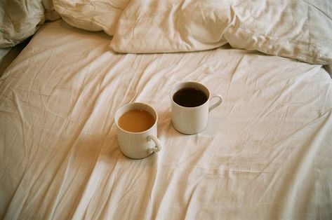 Coffee In Bed, You Are My Moon, Love Is In The Air, Coffee Time, Morning Coffee, Tea Time, Coffee Shop, Coffee Tea, We Heart It