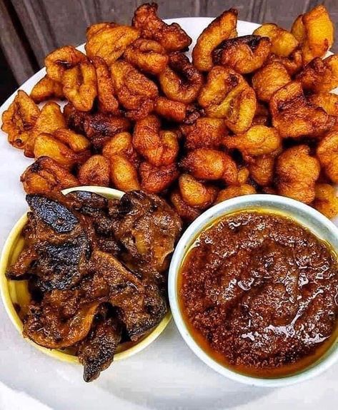 Cameroon Food, Nigerian Recipes, Africa Food, Soul Food Dinner, Appetizers Easy Finger Food, Nigerian Food, Food Babe, Healthy Homemade Recipes, Yummy Comfort Food