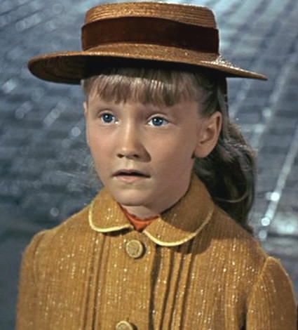 Jane Banks Jane Mary Poppins, Mary Poppins Characters, Mary Poppins Musical, Michael Banks, Mary Poppins Costume, Mary Poppins 1964, Jane And Michael, Disney Wiki, Julie Andrews