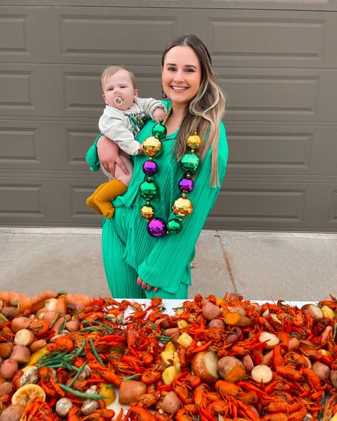 Crawfish Boil Outfit, Mardi Gras Outfits For Women, Pattys Day Outfit, Day Party Outfit, St Pattys Day Outfit, Mom And Baby Outfits, Outfits Amazon, Amazon Outfits, Outfits Mom