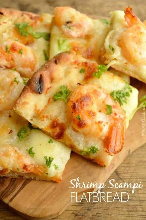 Shrimp Scampi Flatbread Shrimp Scampi Flatbread, Buttery Shrimp, Fingerfood Party, Flatbread Recipes, Shrimp Dishes, Shrimp Scampi, Deep Dish, Seafood Dishes, Shrimp Recipes