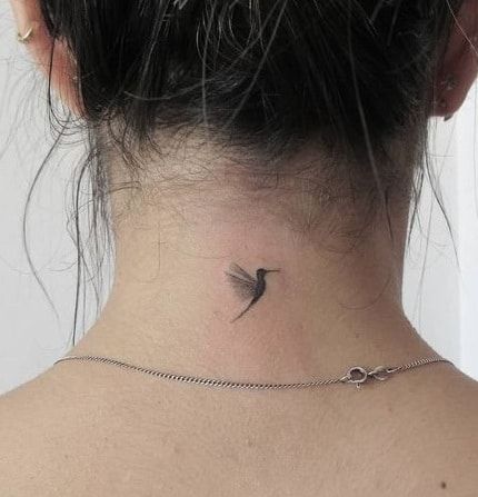 Hummingbird Tattoo Meaning, Bird Tattoo Design, Hummingbird Tattoos, Small Hummingbird Tattoo, Minimalistic Tattoo, Petit Tattoo, Petite Tattoos, Delicate Tattoo, Hummingbird Tattoo