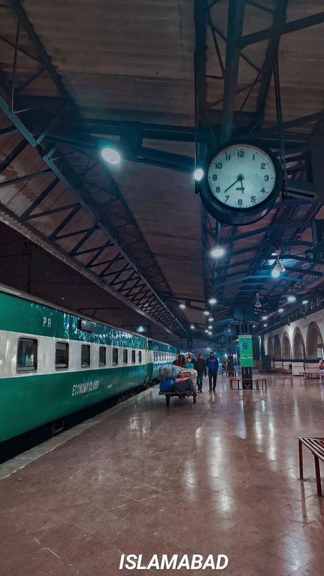 Railway Station of islamabad Beautiful Railway Station, Indian Railway Station, Wallpaper Clock, Iphone Wallpaper Clock, Pakistan Railways, Snap Snapchat, Beach Background Images, Graffiti Doodles, Indian Railways