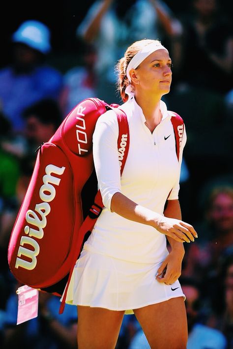 Wimbledon 2015: Petra Kvitova (Nike) Kvitova Tennis, Tennis Season, Tennis Inspiration, Petra Kvitova, Kvitova Petra, Tennis Women, Tennis Dresses, Female Tennis, Tennis Skirt Outfit