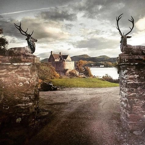 Duntrune Castle, Clan Campbell, Celtic Circle, English Manor Houses, Scotland Forever, Castle Scotland, Scottish Castles, Fairytale Castle, We Need You