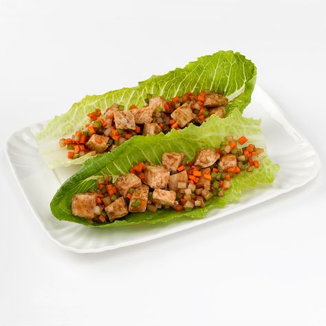 Chinese Chicken Lettuce Wraps Asian Chicken Salad Recipe, Thai Chicken Lettuce Wraps, Salat Wraps, Chicken Lettuce Wraps Recipe, Cheesecake Factory Recipes, Asian Chicken Salads, Lettuce Wrap Recipes, Lettuce Cups, Chicken Lettuce Wraps