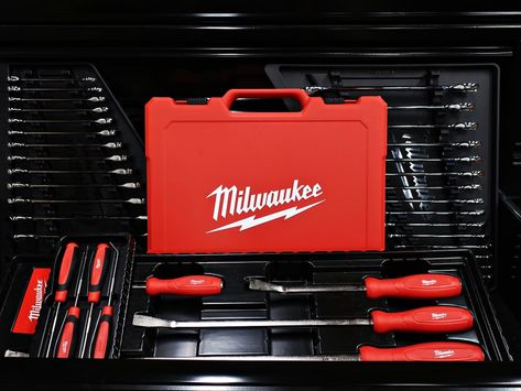 Milwaukee Hand Tools, Hand Tool Set, I Beam, Milwaukee Tools, Tool Chest, Hand Tool, Wrench Set, Power Tool, Bar Set