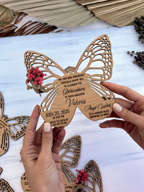 Monarch Butterfly Quinceanera Theme, Quince Invitations Butterfly, Enchanted Forest Invitations Quinceanera, Butterfly Quinceanera Theme Centerpieces, Butterfly Invitations Quinceanera, Blush Quinceanera Theme, Flower Quinceanera Theme, Outside Quinceanera Ideas, Butterfly Quinceanera Invitations