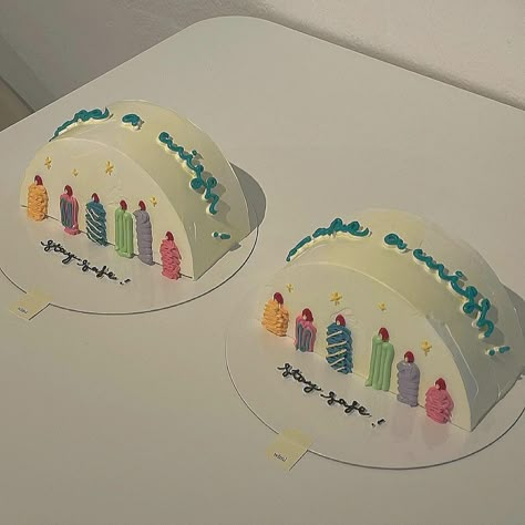 Birthday Cake Korean, Korean Birthday Cake, Half Cake, Half Birthday Cakes, Mini Torte, Pastel Cakes, Korean Cake, Elegant Birthday Cakes, Simple Cake Designs