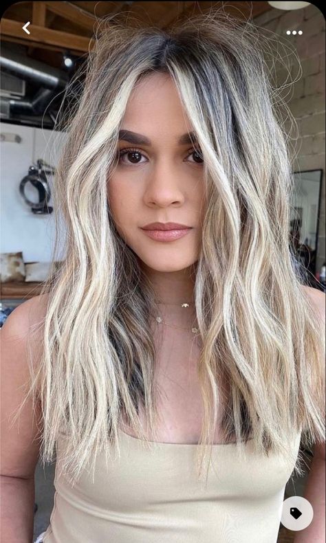 Grey Roots Blonde Hair, Bold Blonde Balayage, Dirty Blonde Balayage With Money Piece, Summer Blonde Hair With Dark Roots, Bright Blonde Balayage On Dark Hair, Light Blonde Hair With Dark Roots, Bob Bayalage, Blonde Highlights With Dark Roots, Sliced Highlights