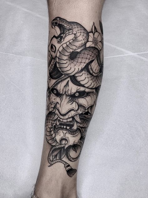 Hannya x snake Hannya Maske Tattoo, Egyptian Eye Tattoos, Oni Tattoo, Half Sleeve Tattoos Forearm, Hannya Mask Tattoo, Hannya Mask, Dragon Sleeve Tattoos, Snake Tattoo Design, Muster Tattoos