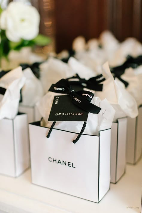 Chanel Themed Birthday Party, Chanel Inspired Party, Chanel Bridal Shower, Chanel Bridal, Coco Chanel Party, Chanel Wedding, Chanel Birthday Party, Chanel Birthday, Favors Table