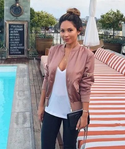 Chic Office Outfit, Outfits Stylish, Office Wardrobe, Work Suits, Chic Office, Bomber Jackets, Clothes Ideas, Komplette Outfits, Chic Fashion