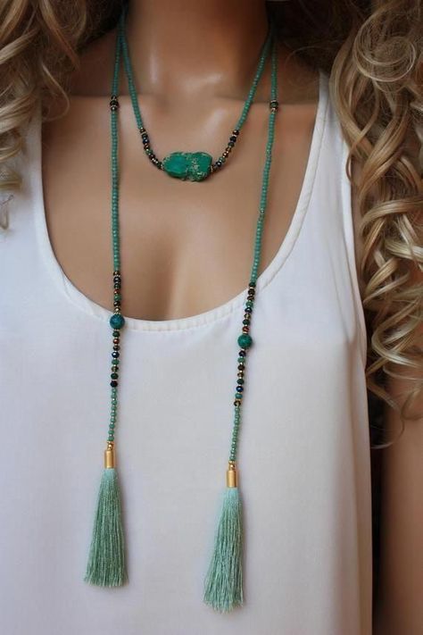 Southwest Outfits, Awesome Necklaces, Crystal Tassel Necklace, قلادات متدلية, Bohemian Style Jewelry, Bohemian Crystal, Neck Accessories, Inspirational Jewelry, Handmade Jewelry Tutorials