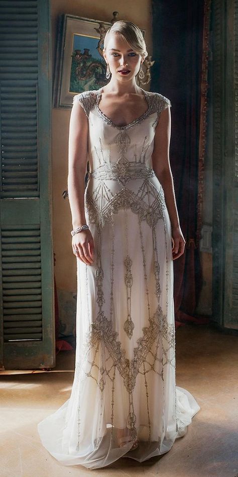 24 Vintage Wedding Dresses 1920s You Never See | Wedding Dresses Guide Ivory Vintage Wedding Dress, Flapper Inspired Wedding Dress, Flapper Wedding Dress 1920s Style, Modern 1920s Wedding Dress, 30s Style Wedding Dress, 1920s Maxi Dress, 1920s Wedding Dress Authentic, Non Conventional Wedding Dress, 1920s Style Wedding Dress