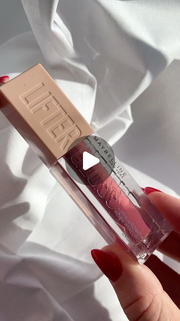 Maybelline Lipgloss, Drugstore Lipgloss, Drugstore Lipstick, Drugstore Makeup, Maybelline, Lip Gloss, Lips, Gifts, Instagram