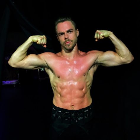 Derek Hough - Derek Hough strikes a pose Derek Hough Girlfriend, Mark Ballas, Shannon Elizabeth, Bindi Irwin, Jennifer Grey, Jennie Garth, Lip Sync Battle, Ballroom Dancer, Male Ballet Dancers