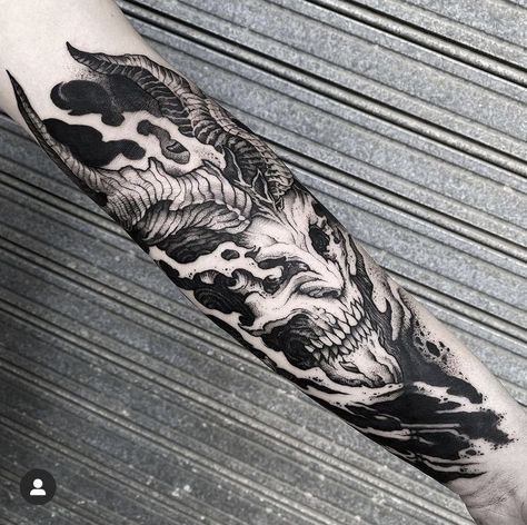 Dragon Koi Tattoo Design, Tato Irezumi, Japanese Forearm Tattoo, Unique Minimalist Tattoo, Rib Tattoos For Guys, Satanic Tattoos, Viking Tattoo Sleeve, Realistic Tattoo Sleeve, Evil Tattoos